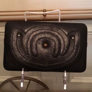 Hayden-Harnett Clutch Frame Wallet - Black